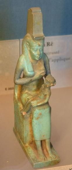 zei zeite asimilarea hathor legate ra, zeul soarelui, dus asociere acestuia horus, rezultnd