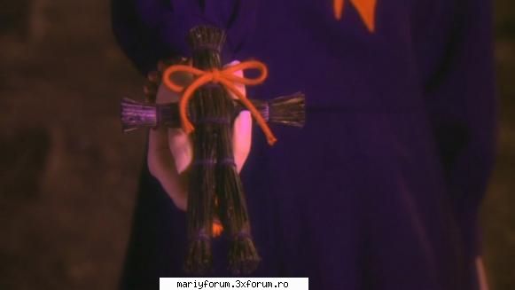 poze jigoku shojo real movie - aici ii da papusa - Fata Iadului sau Jigoku Shoujo