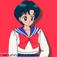 sailoor mercur - aici e in uniforma de scoala - Sailor Moon